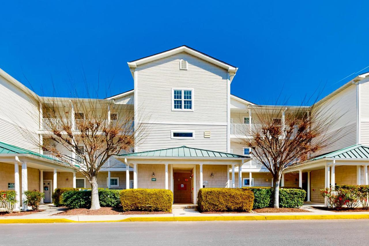 The Tides -- 20007 Sandy Bottom # 4202 Apartment Rehoboth Beach